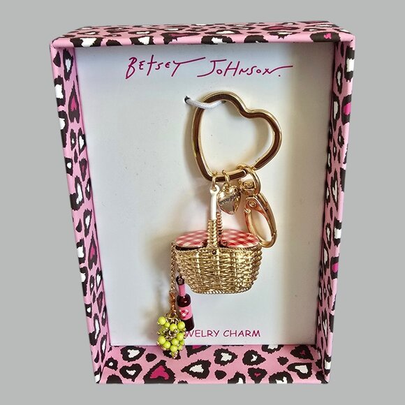 Betsey Johnson Picnic Wine Bottle & Grapes Purse / Bag Charm Keychain Gold Tone - Picture 1 of 10